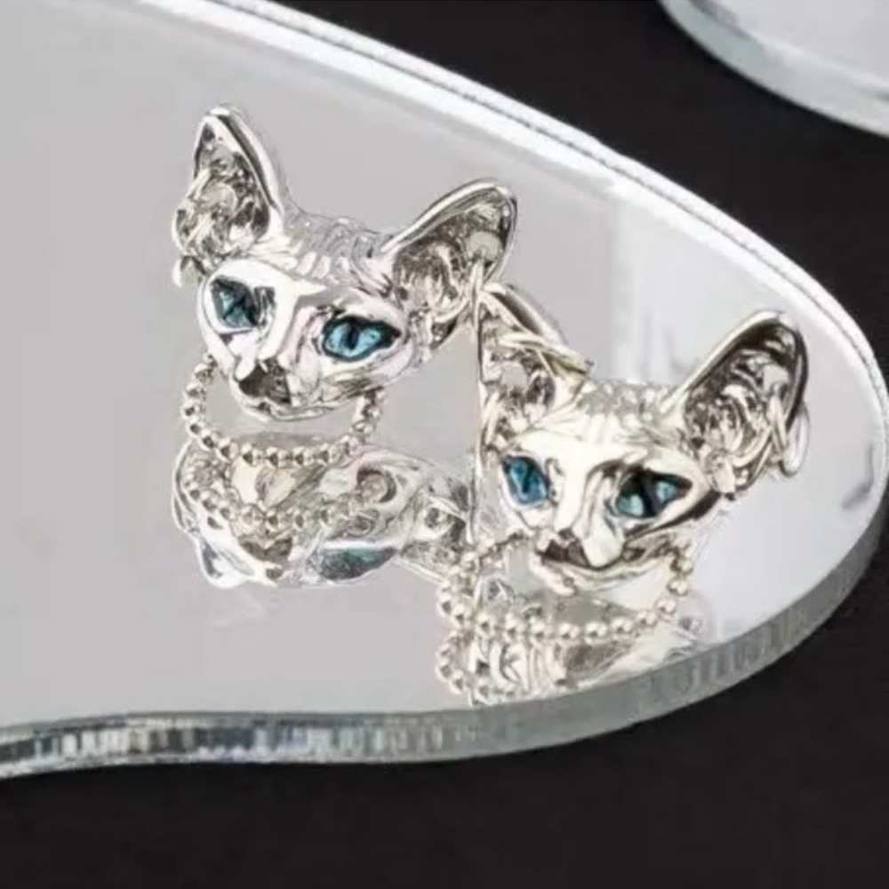 “Punk Bastet” Egyptian Goddess Sphynx Feline Hairless/Shorthair Cat Steel Studs - Picture 11 of 16